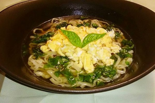 バジルラーメン